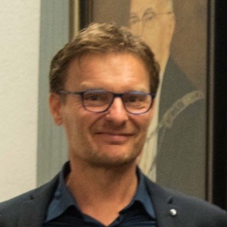MARC HESEN​